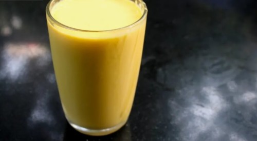 Mango-Milk-Shake-hotel-durga